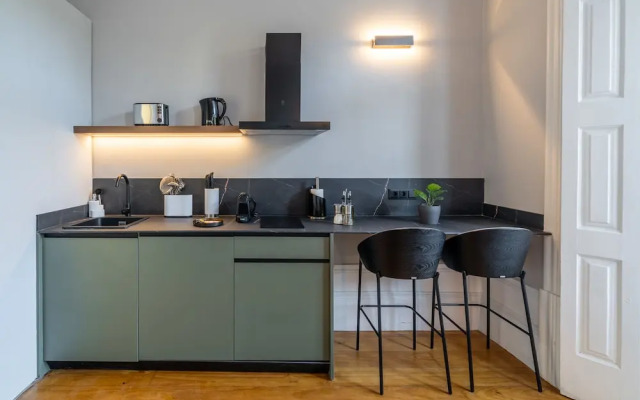 Limehome Porto Rua de Dom Manuel II