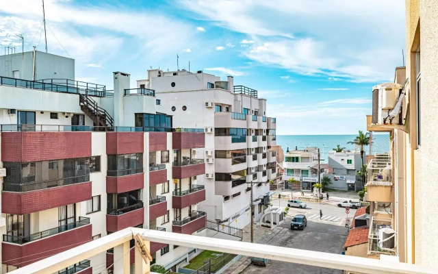 Apto 2Q 180m da praia c/ Churrasq. Garagem ERU032