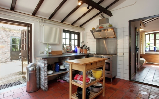 Magnificent Farmhouse in Sint Joost