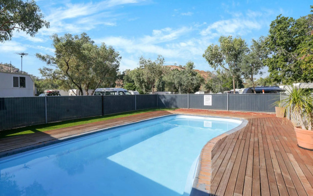 Aaok Moondarra Accommodation Village