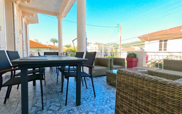 Superbe Maison 6 Ch, 4 Sdb, Terrasses Et Billard