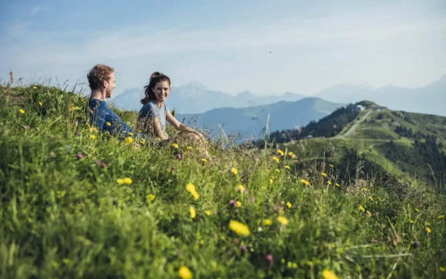 Superb Alpine Lodges Zell am See 4pax