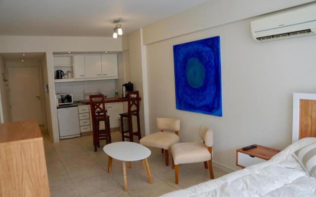 Modern Studio with private Balcony in San Telmo