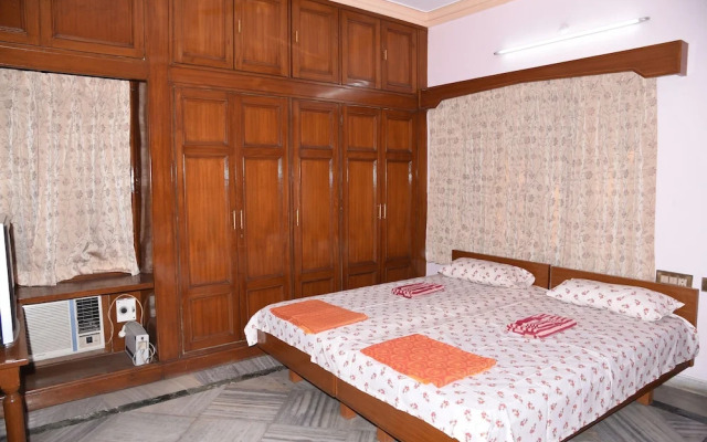 Anjani Mansion Guest House