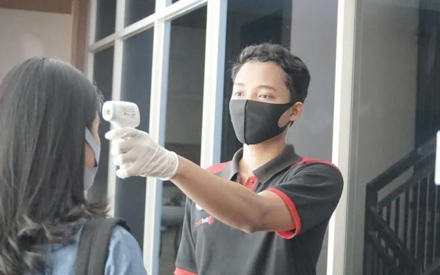 RedDoorz near Jawa Timur Park 3