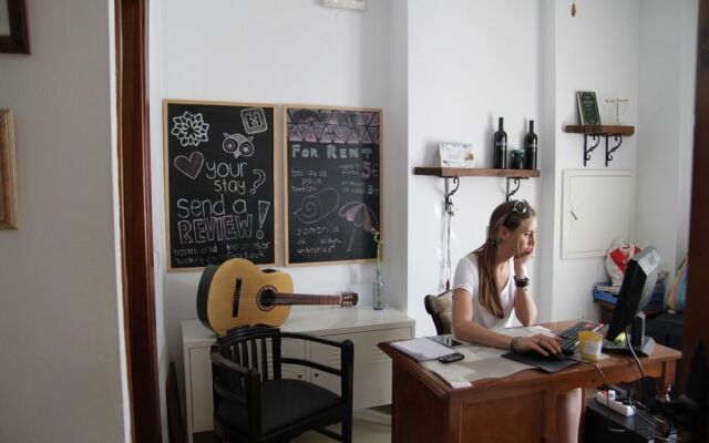 Easy Nerja Guesthouse