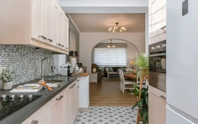 Spacious Apartment With Terrace in Ostend