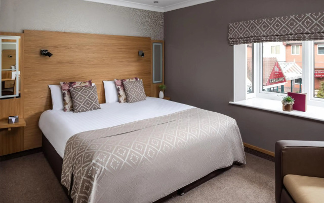 Fairlawns Hotel and Spa
