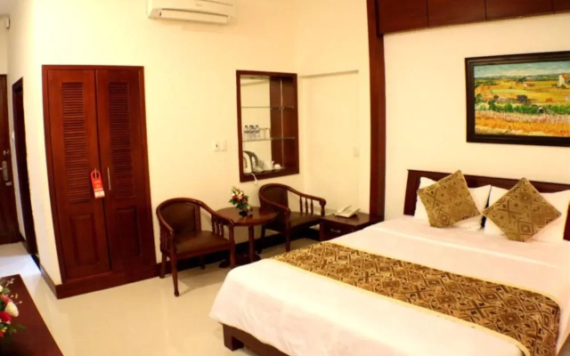 City Hotel 18 Luu Van Lang