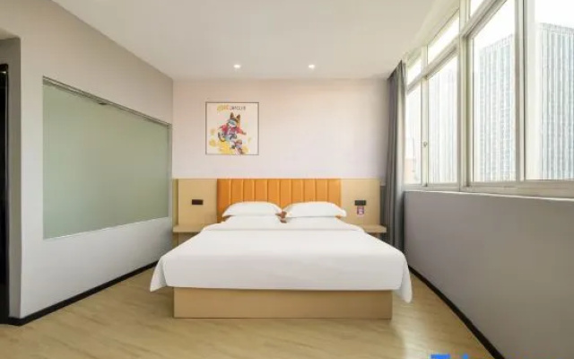 Yichen Hotel (Liuzhou High-Speed Railway Station Liunan Wanda Plaza)