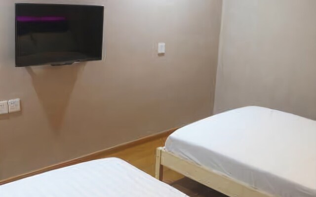 Time Machine International Youth Hostel