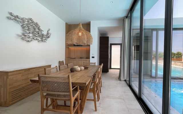 5-bedroom Superior Villa, Sea View & Swimming Pool