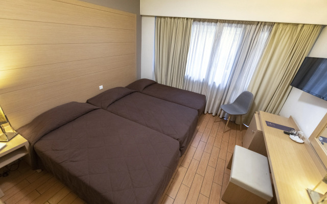 Parnon Hotel