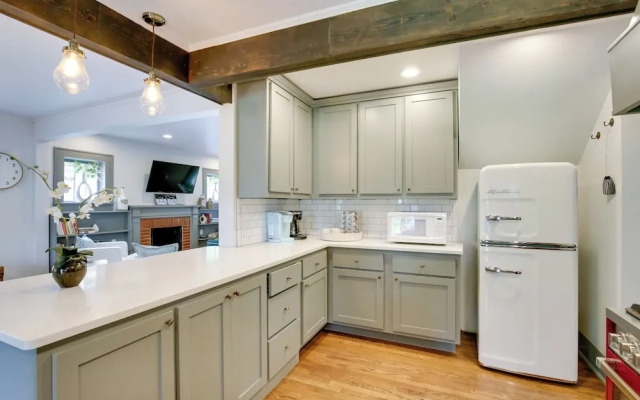 Renovated Lubbock Home - Walk to Texas Tech!