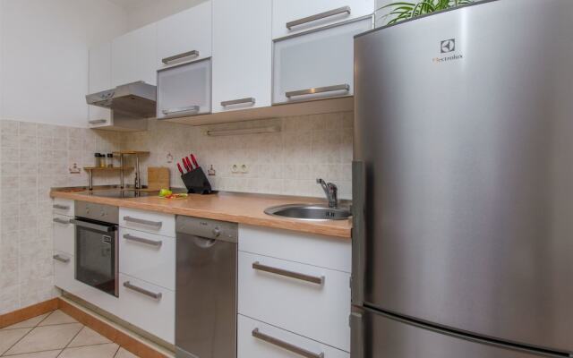 Apartments And Rooms Anita