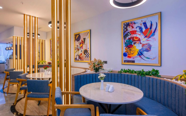 Diamond luxury Hotel