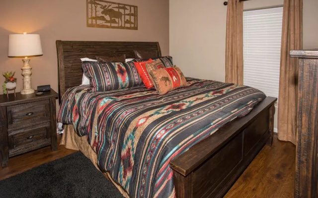 Cedar Lodge 401