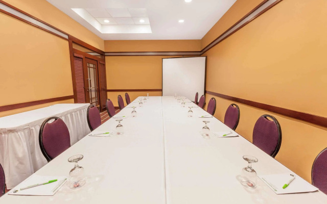 Wyndham Garden Sterling Heights