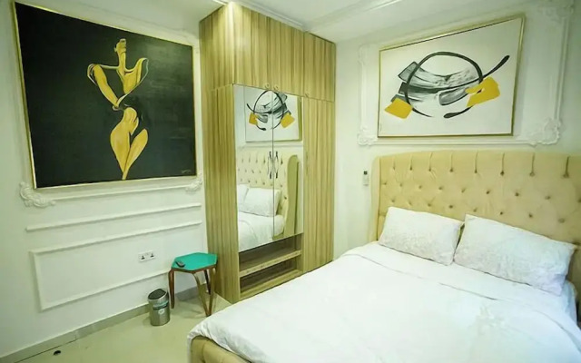 Zinq Bridge Aparments