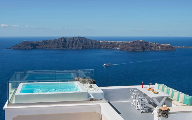Captivating 2-bed Villa in Imerovigli, Santorini