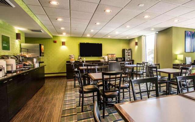 Comfort Inn & Suites Lantana - West Palm Beach South