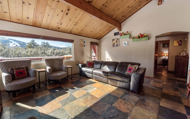 072 - Gourmet Getaway