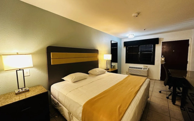 Casa Blanca Express & Suites Cypress Buena Park - Anaheim Area