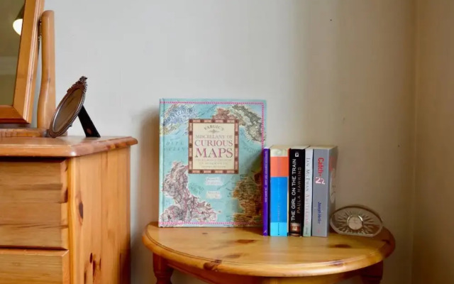 Charismatic 3 Bedroom Flat With Harry Potter Themes