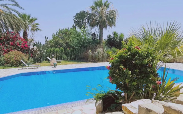 90 TLA - Stay Tala Sea View Apartment