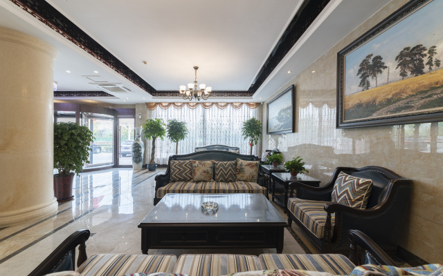 qingzhu Jinyue Hotel (Kuangshan Automobile Great World, Shanghai, Jinan)