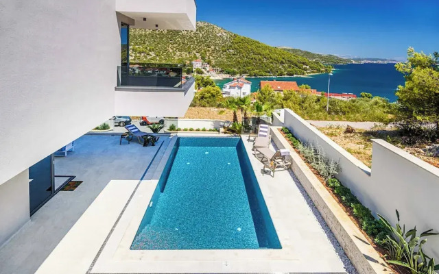 Villa Seashell Deluxe III