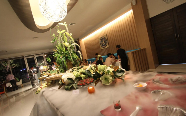 42C The Chic Hotel