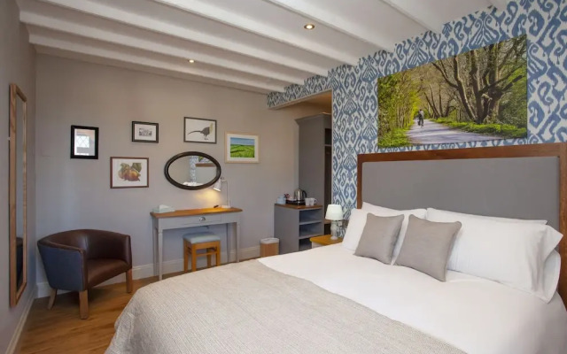 Woodborough Inn