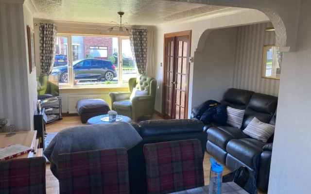 3bed House - Family Friendly - Close To Lochness