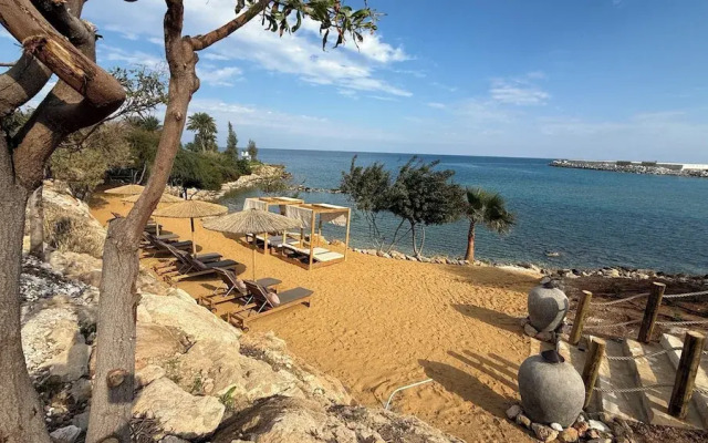 Sirena Bay Beach House And Luxury Suites