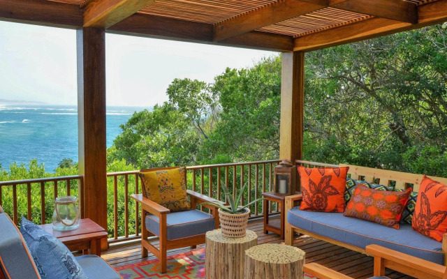 Machangulo Beach Lodge