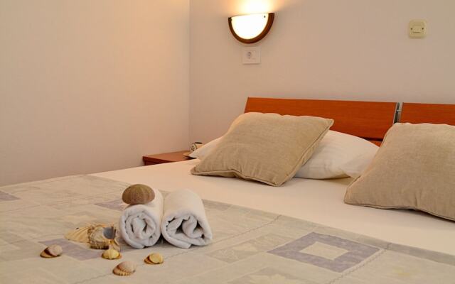 Maja - Peaceful and Quiet Location - A2