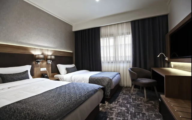 Oaks Beirut
