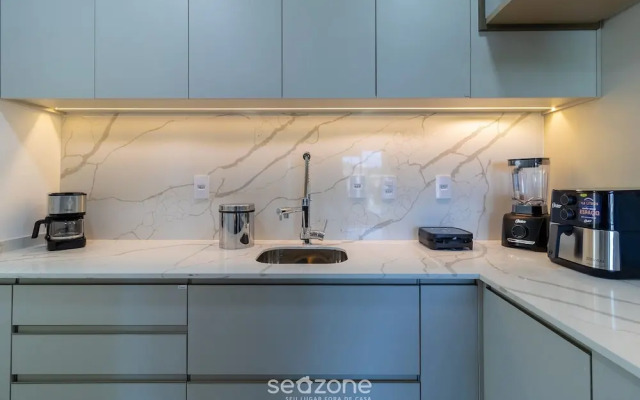 Comfort and Pool Near the Beach - Rhl0302