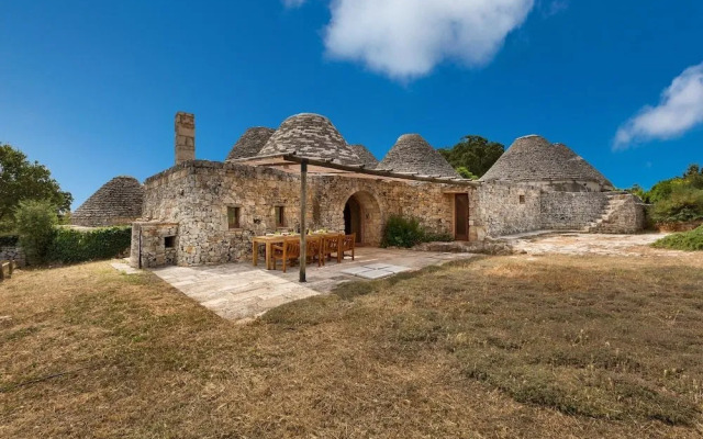 Trulli di Monte Reale