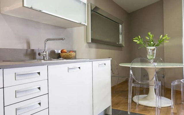 Uma Suites Luxury Midtown