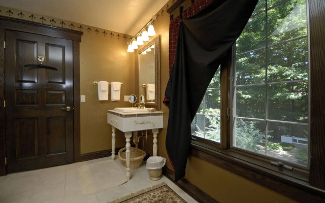The Roost Bed and Breakfast