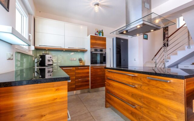 Amazing Home in Celina With Wifi and 4 Bedrooms