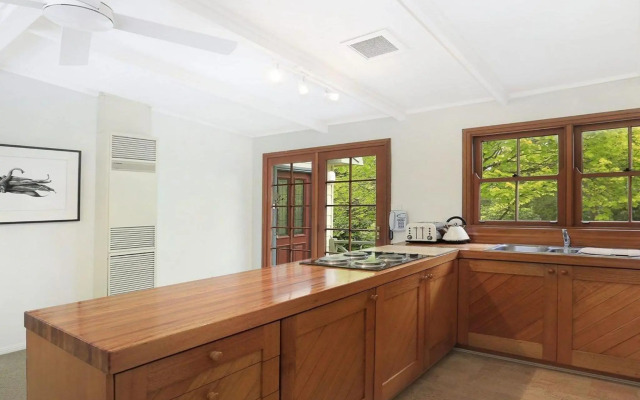 Que Sera - carefree stay near Gibraltar Resort