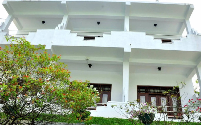 Rockery Villa