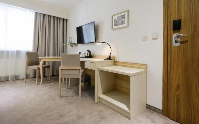 Poznań West Hotel - Bon Turystyczny