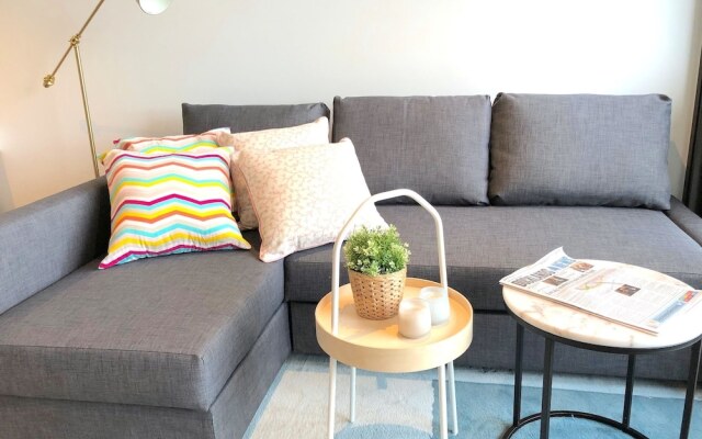 Pride Docklands Waterfront Apartment City View