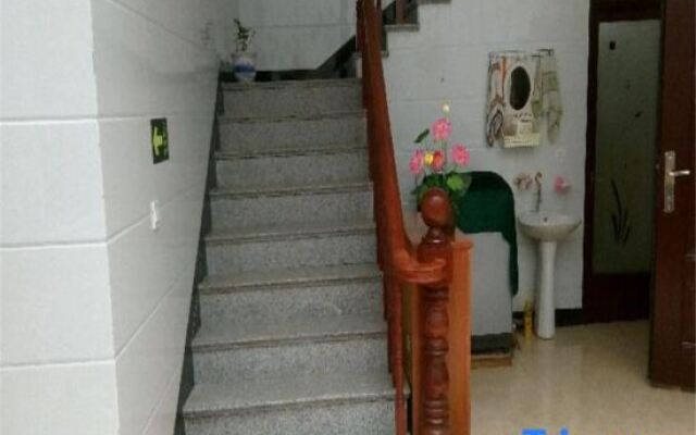 Xianju Yiguangju Nongjiale