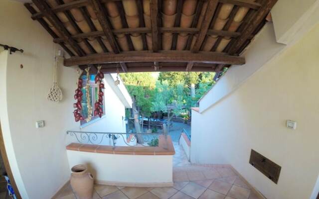 House With 2 Bedrooms In Provincia Di Vibo Valentia, With Shared Pool, Terrace And Wifi