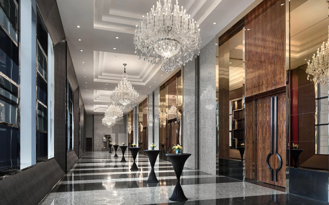 Crowne Plaza Shanghai Jinshan Hotel